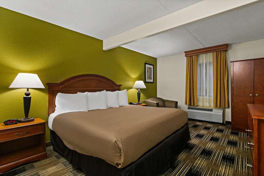 Best Western Windsor Suites Фейетвилл Номер фото