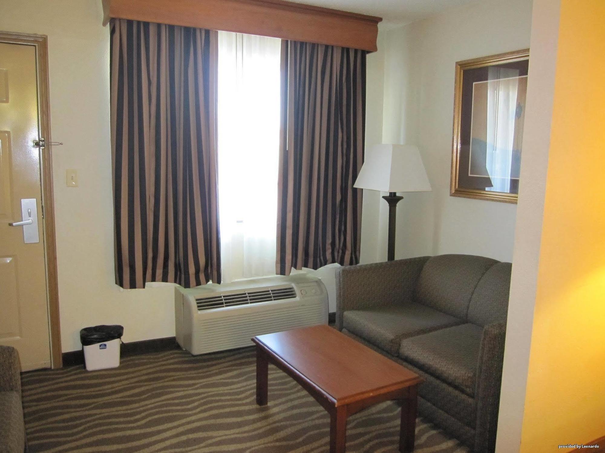 Best Western Windsor Suites Фейетвилл Экстерьер фото
